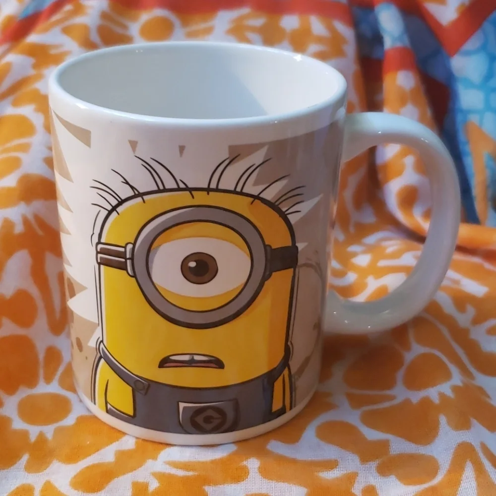 Universal Studios Minions coffee/tea mug